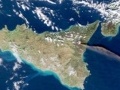 geofisica: Una nuova microplacca sicula-iblea tra Europa e Africa -   Scoperta dall'Ingv, sarebbe responsabile dei grandi terremoti che hanno colpito negli anni la Sicilia