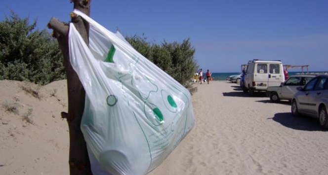 Sacchetti di plastica addio, Strasburgo vota le misure per la riduzione Sacchetti di plastica addio, Strasburgo vota le misure per la riduzione